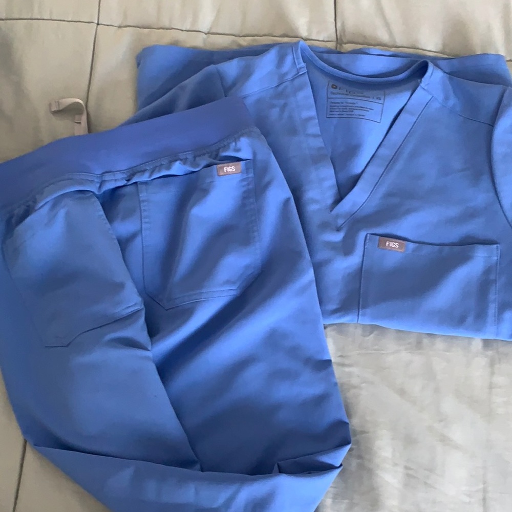 New pair of figs Livingston pants in blue. Catrina top both like new.